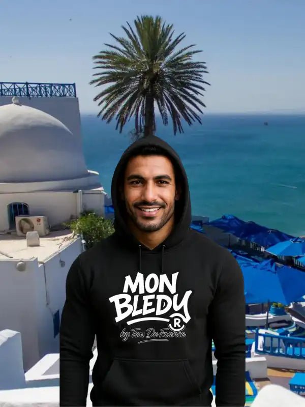 T-Shirt "Tunisie" – MON BLEDY® | Vêtement streetwear inspiré de Sidi Bou Saïd - tessdefrance
